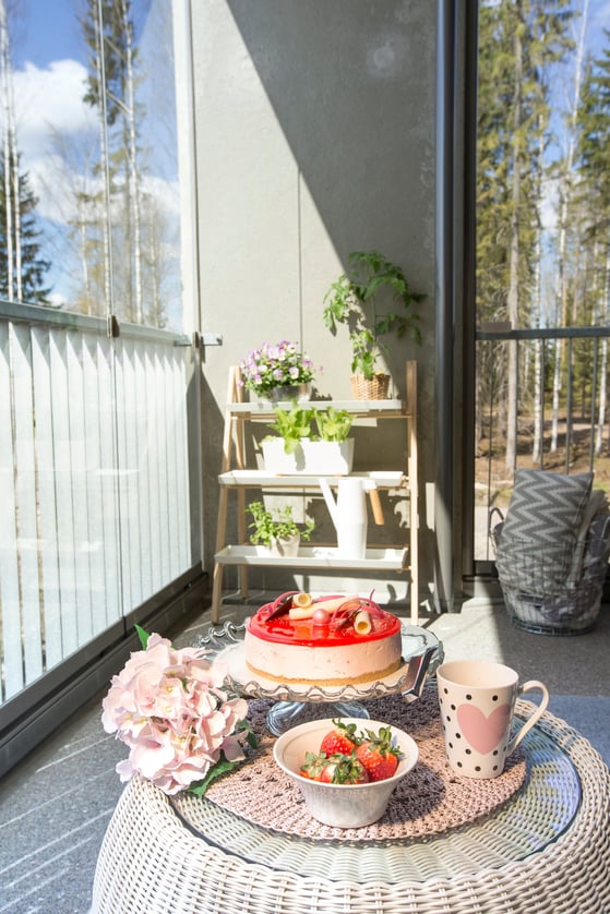 Juhlat lasitetulla terassilla Juhlat lasitetulla terassilla